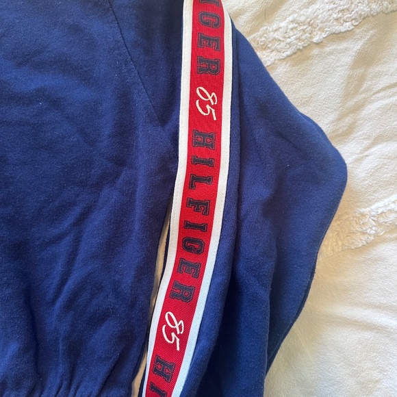 Tommy Hilfiger Cropped Half Zip - Picture 4 of 5